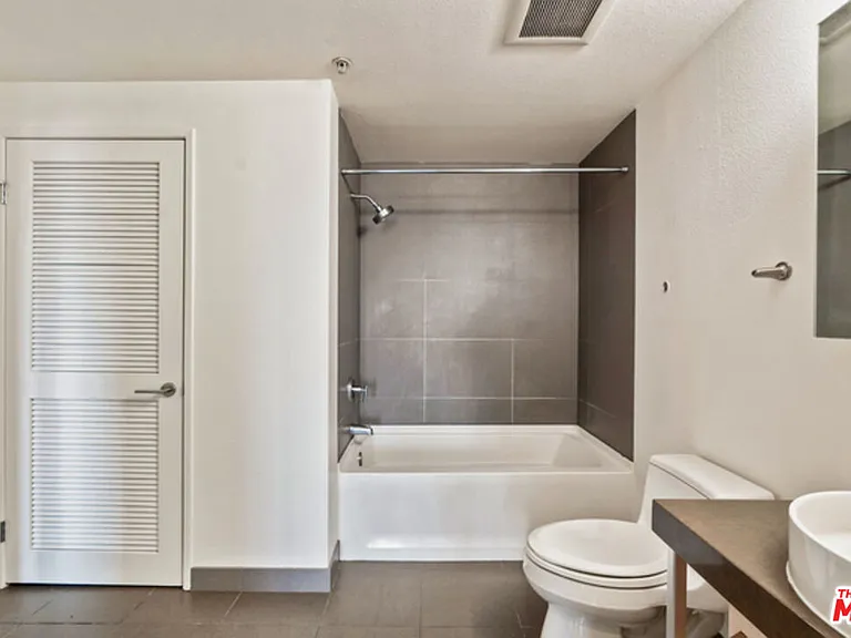 1234 Wilshire Blvd #231 — Photo 6