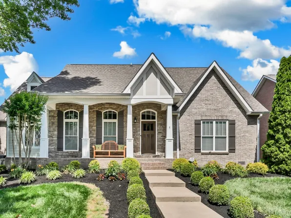 464 Pond Apple Rd, Clarksville, TN 37043