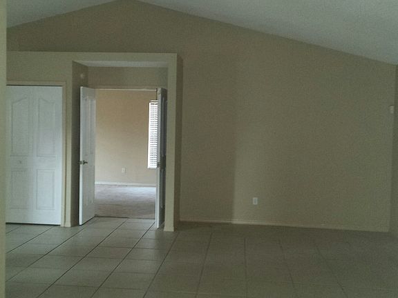 4th image of 6066 Brookhill Cir