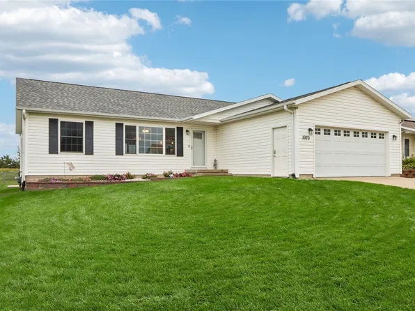 5970 York Ave, Marion, IA 52302