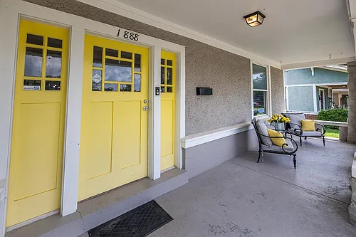1888 Manila Ave Photo 1