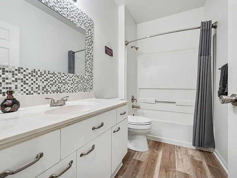 mosaic tile mirrow