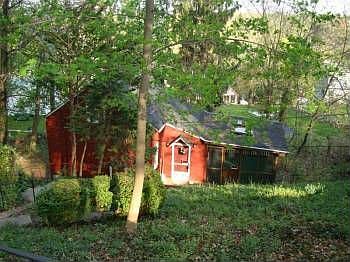 2nd image of 24 Lindbergh Ln