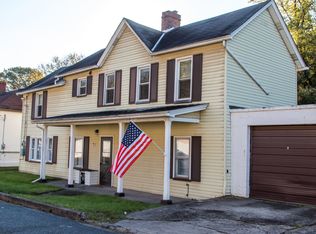 32 S Fayette St, Cuddy, PA 15031