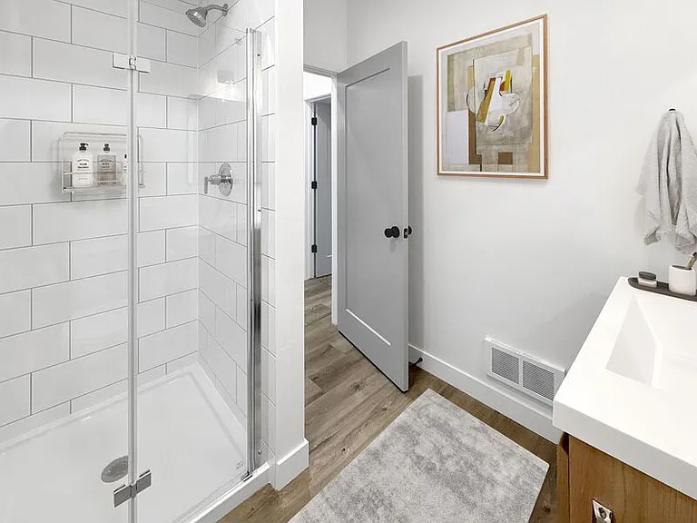 446 Michigan Ave #3 — Photo 7