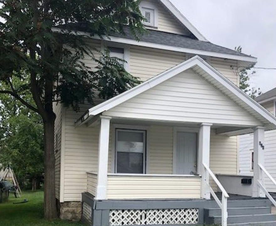 1st image of 626 Henry St