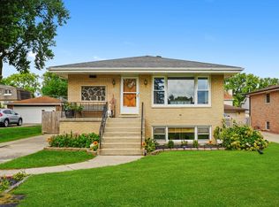 10642 S 83rd Ct, Palos Hills, IL