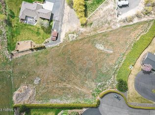 5600 Union View Dr, Yakima, WA 98901