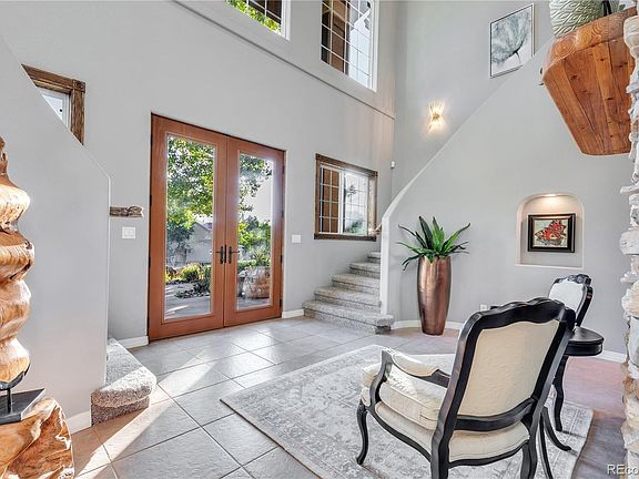 4th image of 920 Heather Court