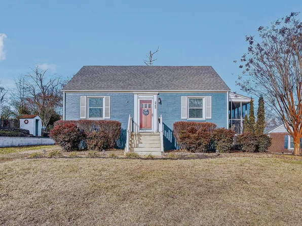 2780 Derwent Dr SW, Roanoke, VA 24015