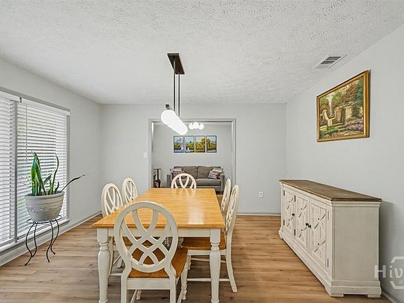 5th image of 113 Mercer Road