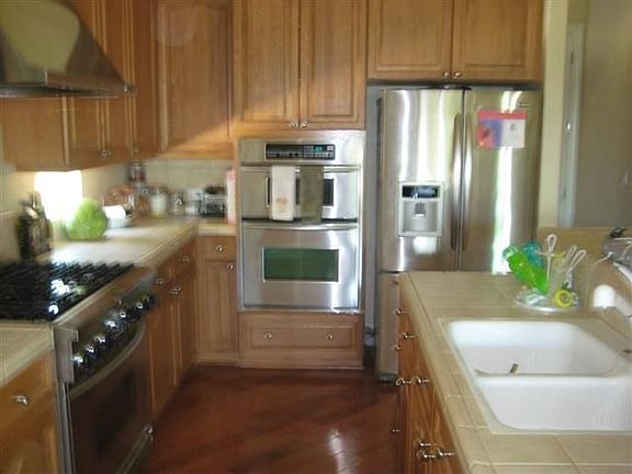 4th image of 149 Beatrice Ct