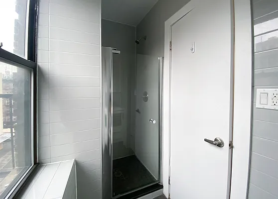 Rented by Kahen Properties | media 12