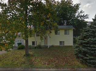2929 Hillcrest Dr, New Castle, IN 47362