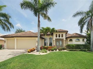 2827 SW 39th Terrace Cpe, Coral, FL 33914