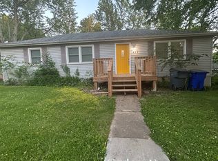 411 E Spruce St, Olathe, KS 66061