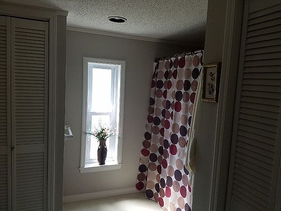3rd image of 1081 Alanwood Ln NW