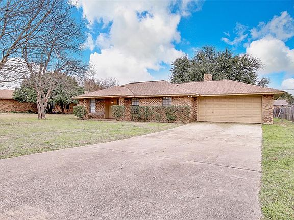 2nd image of 334 London Ln