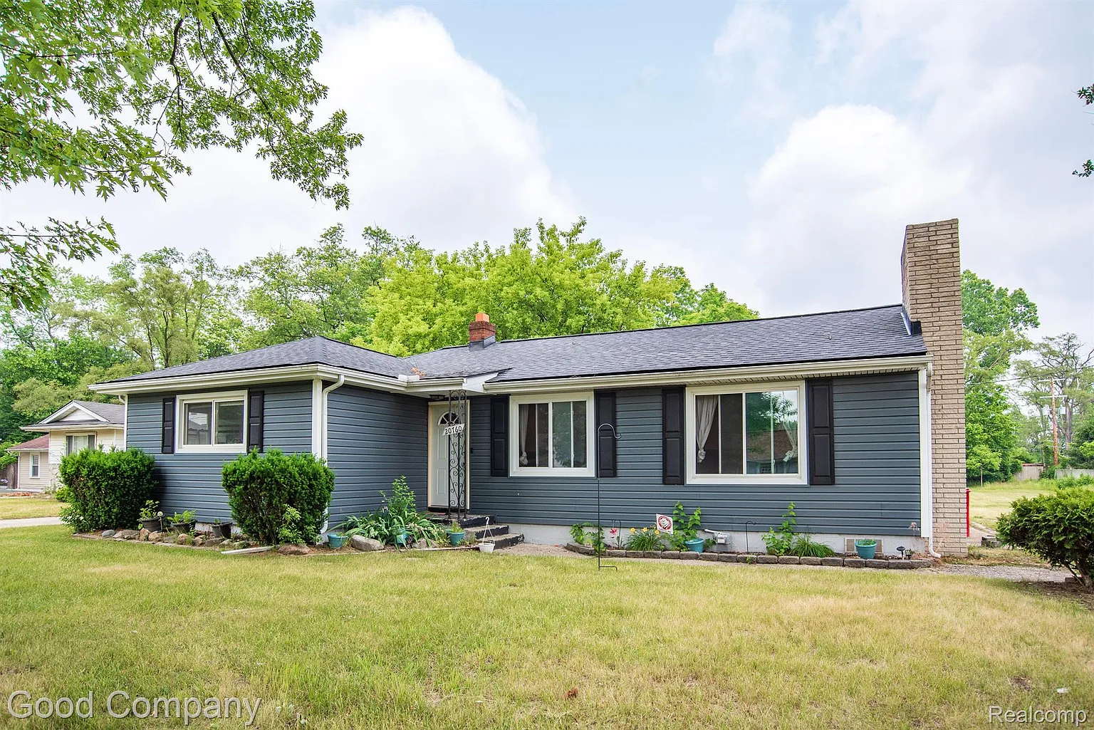 20760 Indian St photo 1