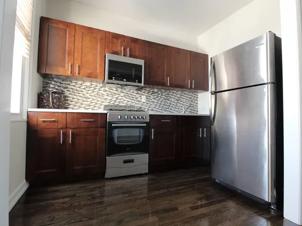 (undisclosed Address), Ridgewood, NY 11385