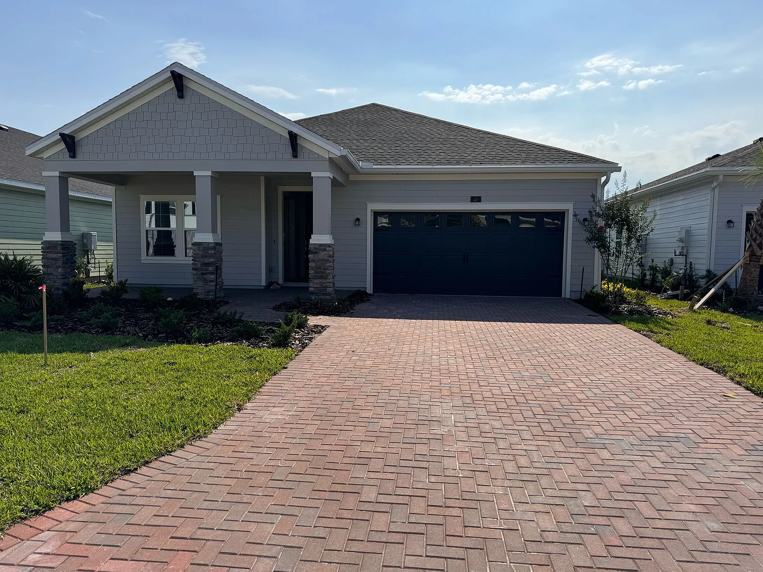 4 bed, 2.5 bath, 2295 sqft, $2,995 — Photo 2