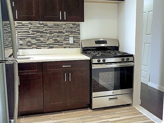 2nd image of 2316 University Ave APT 4A