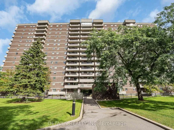 1705 Playfair Dr #908, Ottawa, ON K1H 8P6