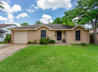 11418 Glenwolde Dr, Houston, TX 77099