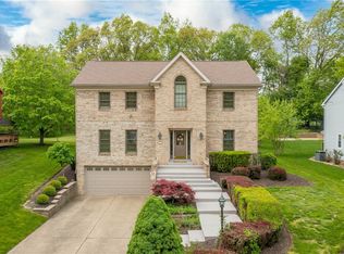 1033 Applejack Dr, Gibsonia, PA 15044