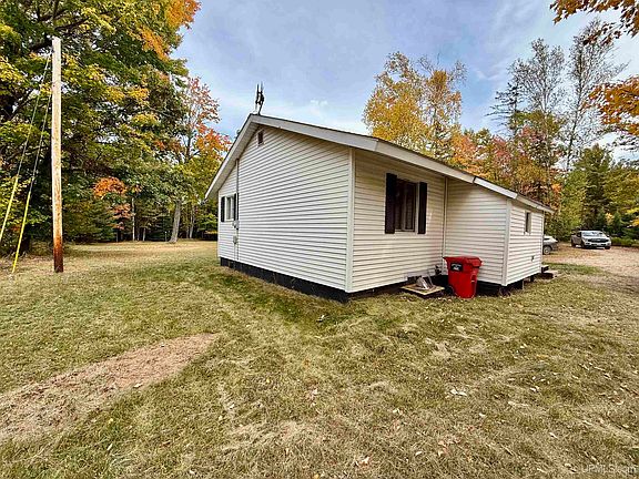 3rd image of 3266 W County Rd #565