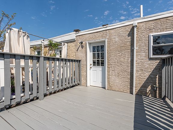 3rd image of 1638 Parrish St #1