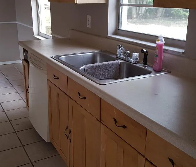 111 Sharon Ave — Photo 4