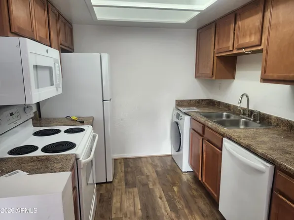 16602 N 25th St APT 204, Phoenix, AZ 85032