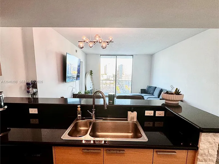 140 S Dixie Hwy #921 — Photo 11