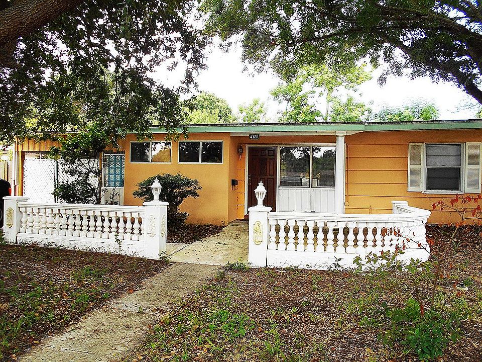 1st image of 4380 Porpoise Dr SE