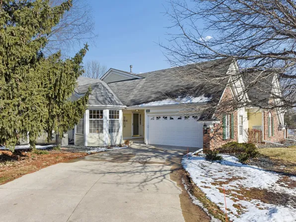 1261 Pond View Ln, White Bear Township, MN 55110