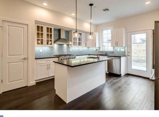 403 Moore St, Philadelphia, PA 19148