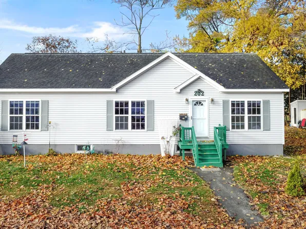 202 Pearl Street, Bangor, ME 04401