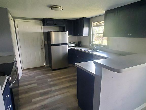 2nd image of 731 37th St S