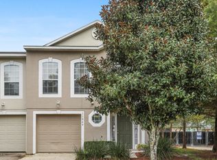 11849 Lake Bend Cir, Jacksonville, FL 32218