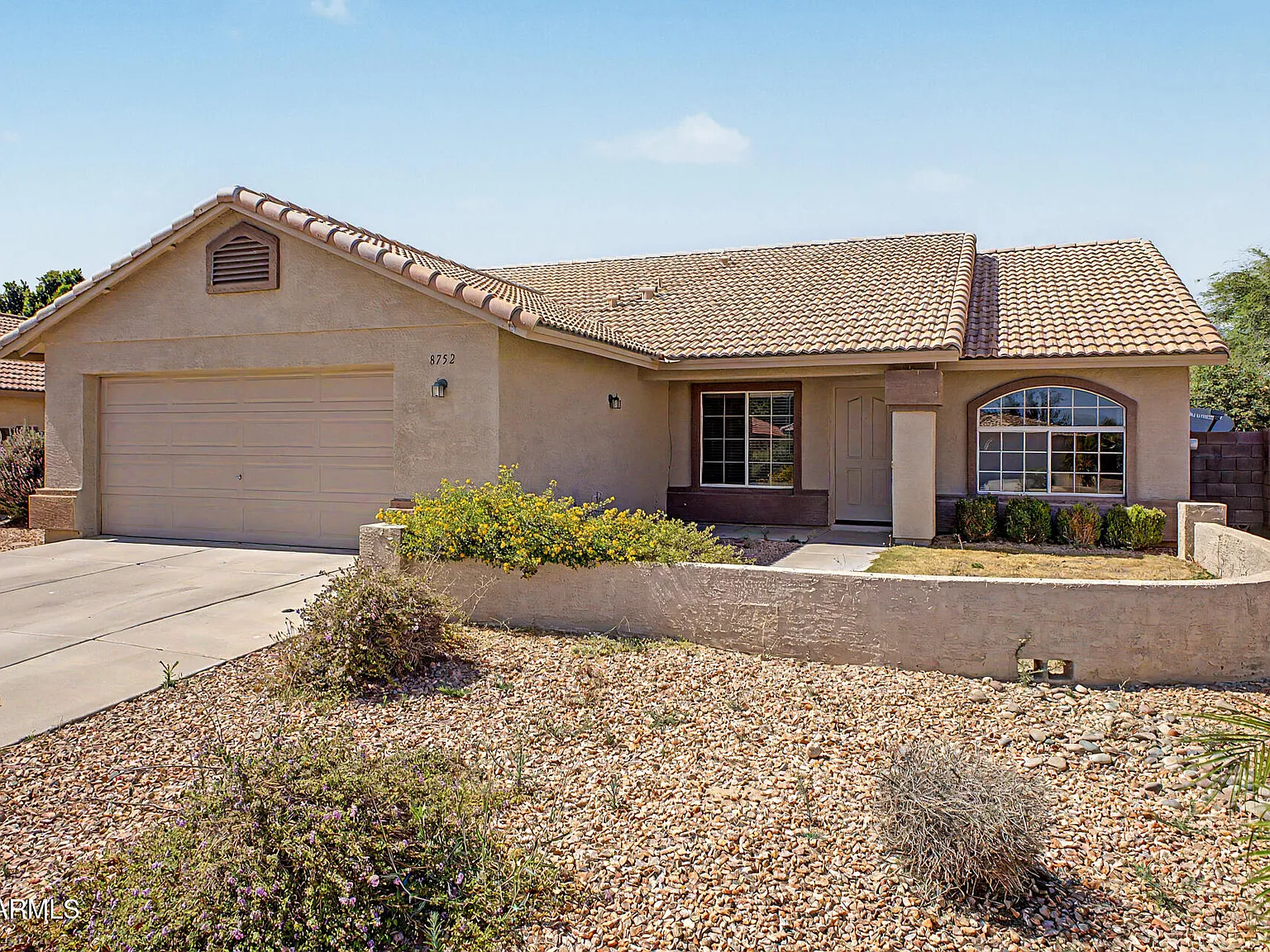 4 bed, 4.0 bath, 1736 sqft, $2,250 — Photo 4
