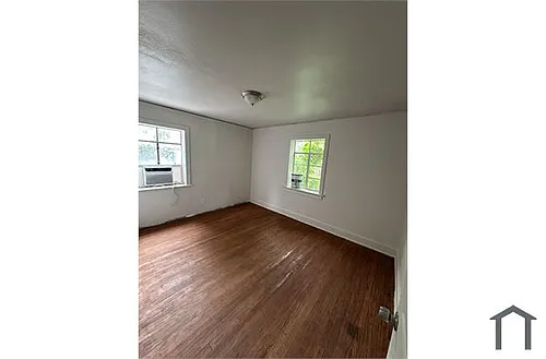 2305 Saint Charles Ave Photo 1