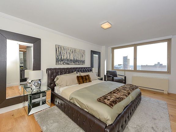5th image of 201 E 86th St APT 14G