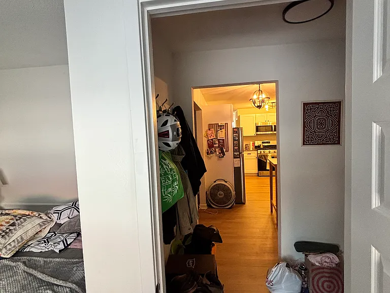 1433 4th St NE #1 — Photo 9