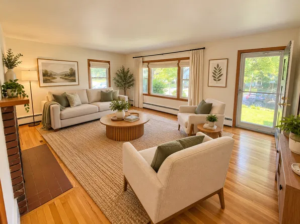 28 Alder Ln, Burlington, VT 05401