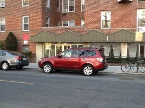 2665 Homecrest Avenue image 1 of 1