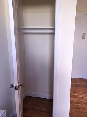 Rented by Maidman Realty Group LLC | media 32