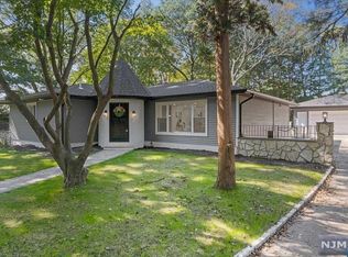 10 Pascack Rd, Washington Township, NJ 07676