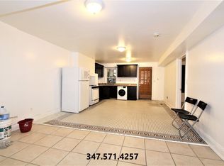 208 Washington Ave #1B, Brooklyn, NY 11205