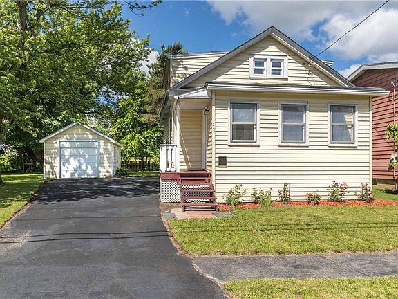 2nd image of 285 Pleasantview Ave